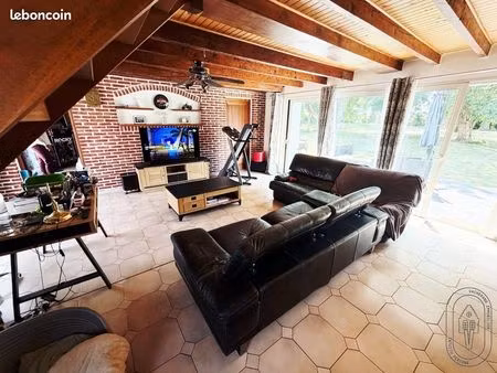 appartement 7 pièces 215 m²