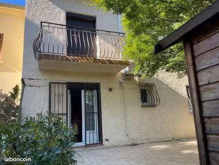 saint-assiscle – maison 2 faces de 102 m² avec jardin  garage et 4 chambres
