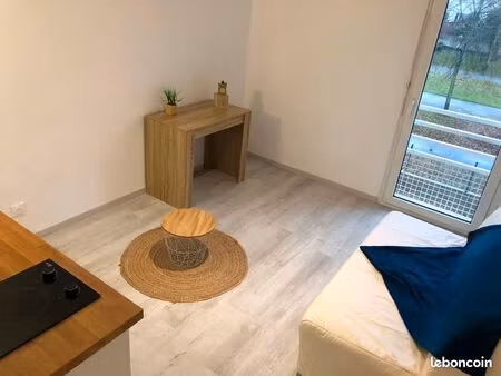 loue studio meublé