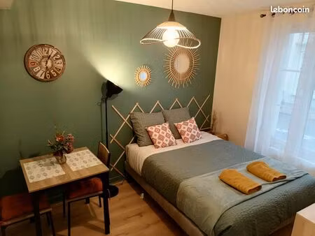 studio entièrement meublé situé au centre ville de précigné