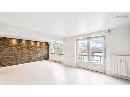 appartement 4 pièces 94 m²