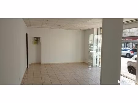 local 51 m² castelnau de medoc