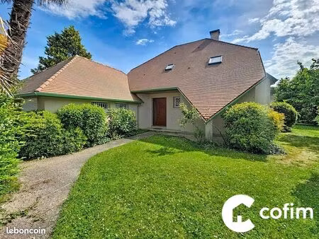 maison 6 pièces 175 m²