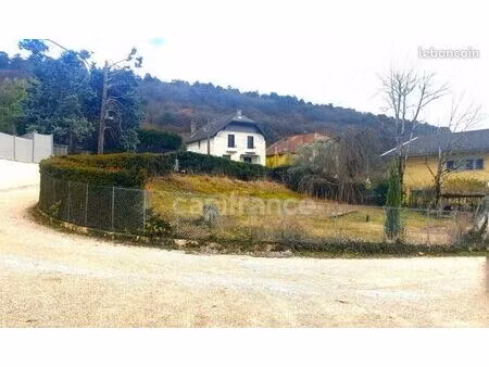terrain 691 m² aix les bains