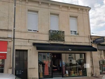 commerce le bouscat centre - place principale de la mairie