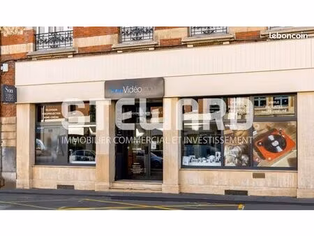 a louer - local commercial de 130m²
