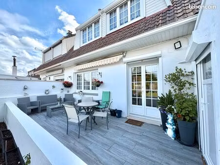 maison familiale de 115m2  4ch  grand garage et jardin ensoleillée dans un secteur très pr