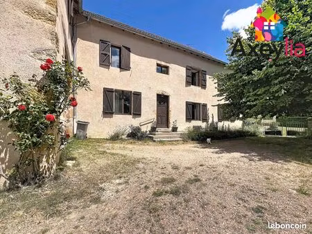 maison 9 pièces 268 m²