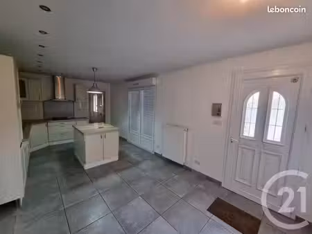 maison 10 pièces 198 m²