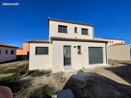 villa 4 pièces 90 m²