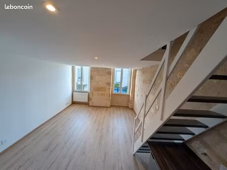 t1 bis en duplex entièrement rénové – bordeaux bastide