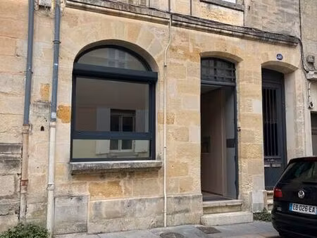 a louer local professionnel  bureau  21 m2