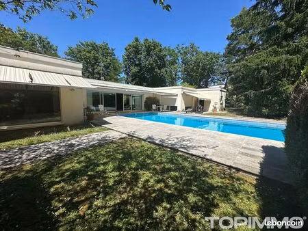 propriété 8 pièces 336 m²
