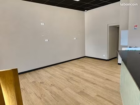 local commercial 90m2 avec garage