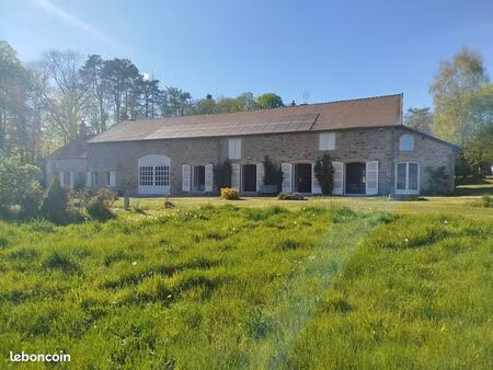 propriété 8 pièces 241 m²