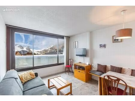 studio 1 pièce 28 m²
