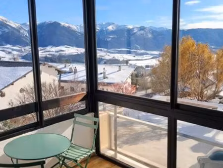 font-romeu : t2 meublé 31m² avec véranda vue montagne