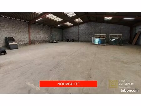 entrepôt - 1 000 m² - 3 bureaux - 30 ares de terrain