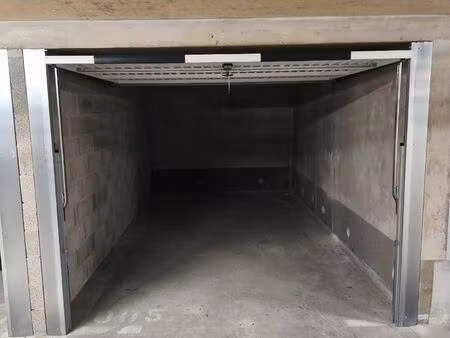 garage à louer