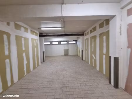 colmar/ local de stockage de 50m²