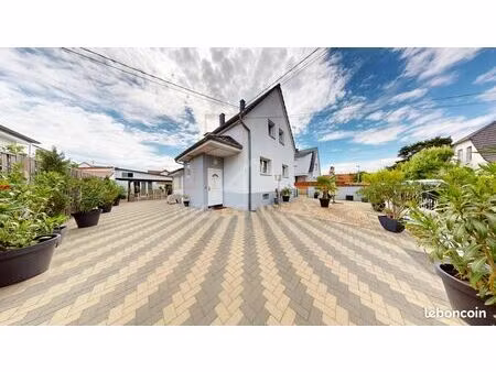 maison 9 pièces 199 m²