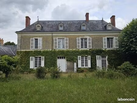 maison 9 pièces 218 m²