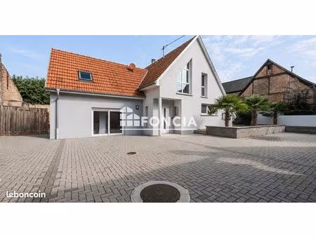 maison familiale récente avec appartement indépendant proche strasbourg
