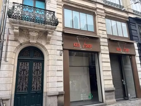 commerce 400 m²