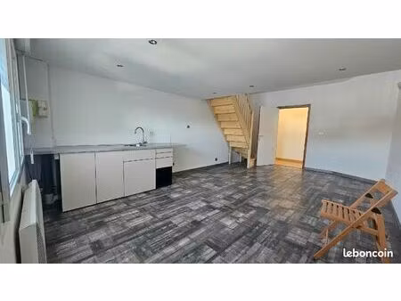 bel appartement duplex centre monument aux morts