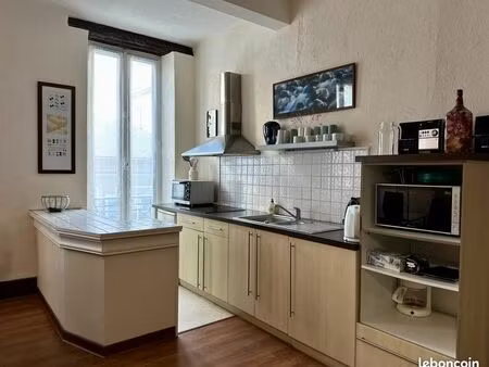 immeuble 6 pièces 150 m²