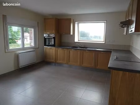 loue appartement t3 à la gorgue -- nouveau monde