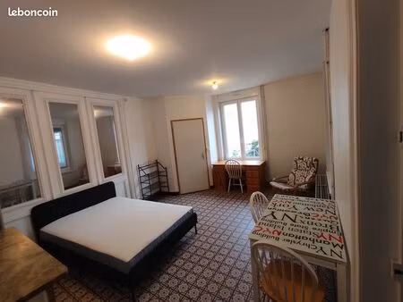 studio étudiant 30m²
