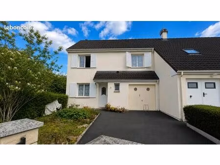 maison semi mitoyenne
