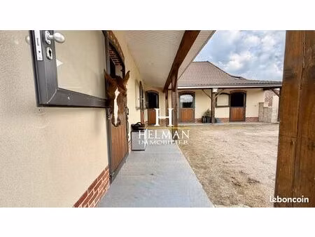 propriété 7 pièces 185 m²