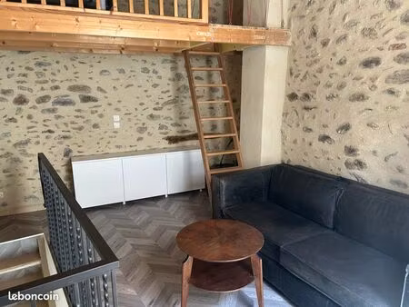 location t1 +mezzanine