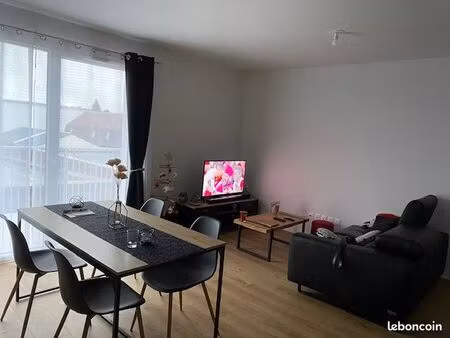 t2 récent 46m² balcon + 2 parkings – bousbecque