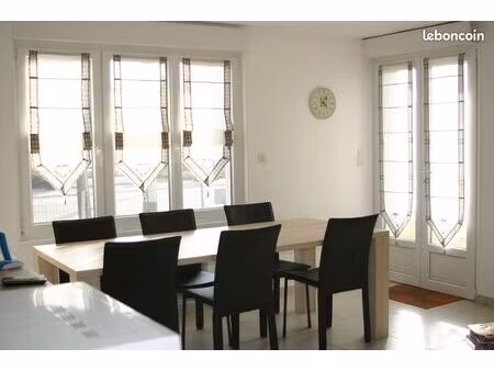 vends immeuble 182m2