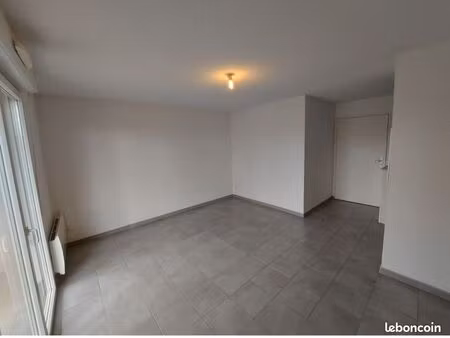 appartement t2 + parking résidence sécurisée