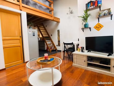 studio coin nuit en mezzanine et parking 26 m2