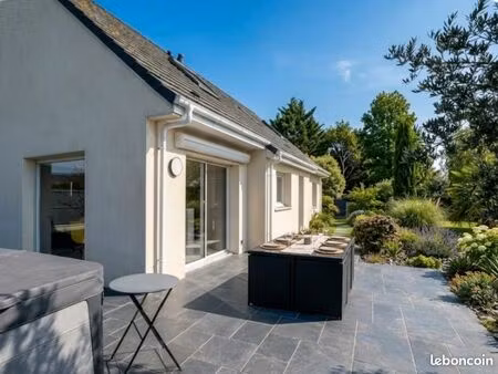maison familiale  lumineuse  très bien située