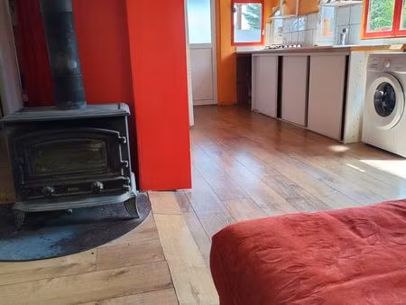 chalet éco-responsable meublé de 50 mètres carrés autonomie et charme