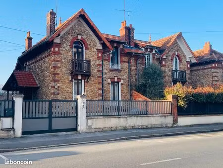 meaux - maison briarde 3_4 ch - parking - jardin