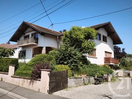 maison 9 pièces 252 m²