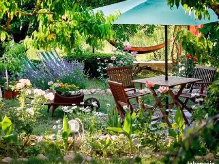 recherche petit terrain ou jardin / quartier saint-wandrille  le pecq
