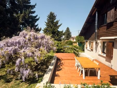 t3 rez de jardin arboré (650m2)