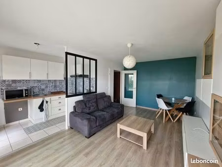 location appartement fâches