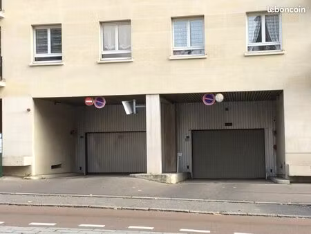vente parking versailles