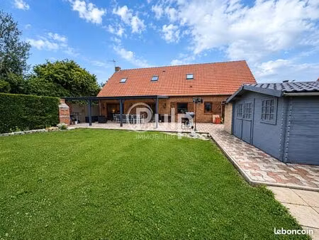 maison 9 pièces 155 m²