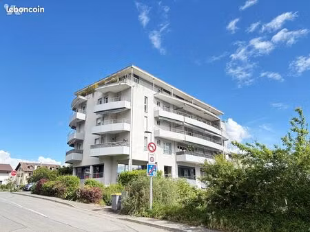 appartement 3 pièces 82 m²