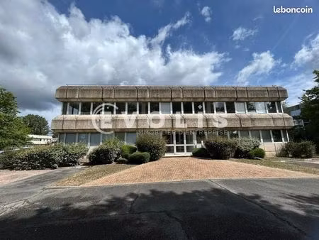 bureaux 346 m²